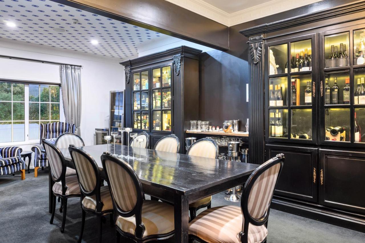 רוטורואה Black Swan Lakeside Boutique Hotel מראה חיצוני תמונה
