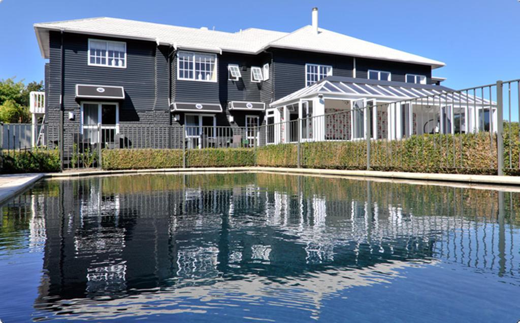 רוטורואה Black Swan Lakeside Boutique Hotel מראה חיצוני תמונה